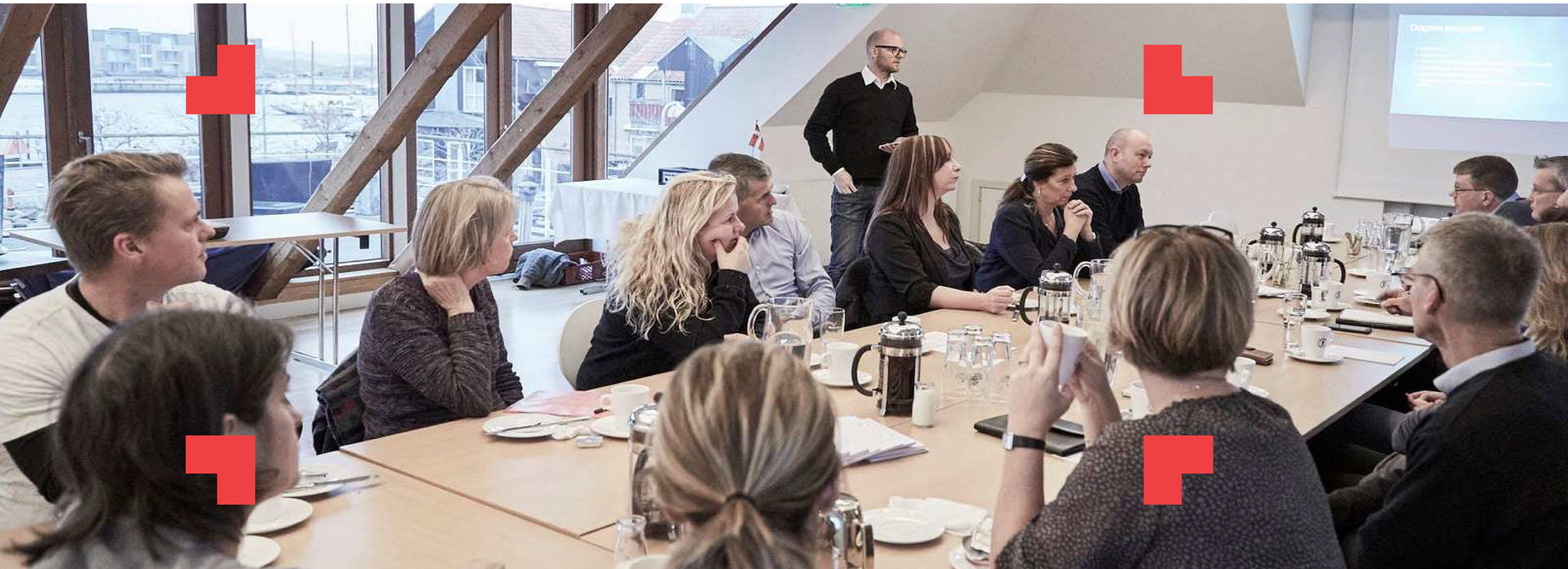 stemningsbillede fra forretningsmøde